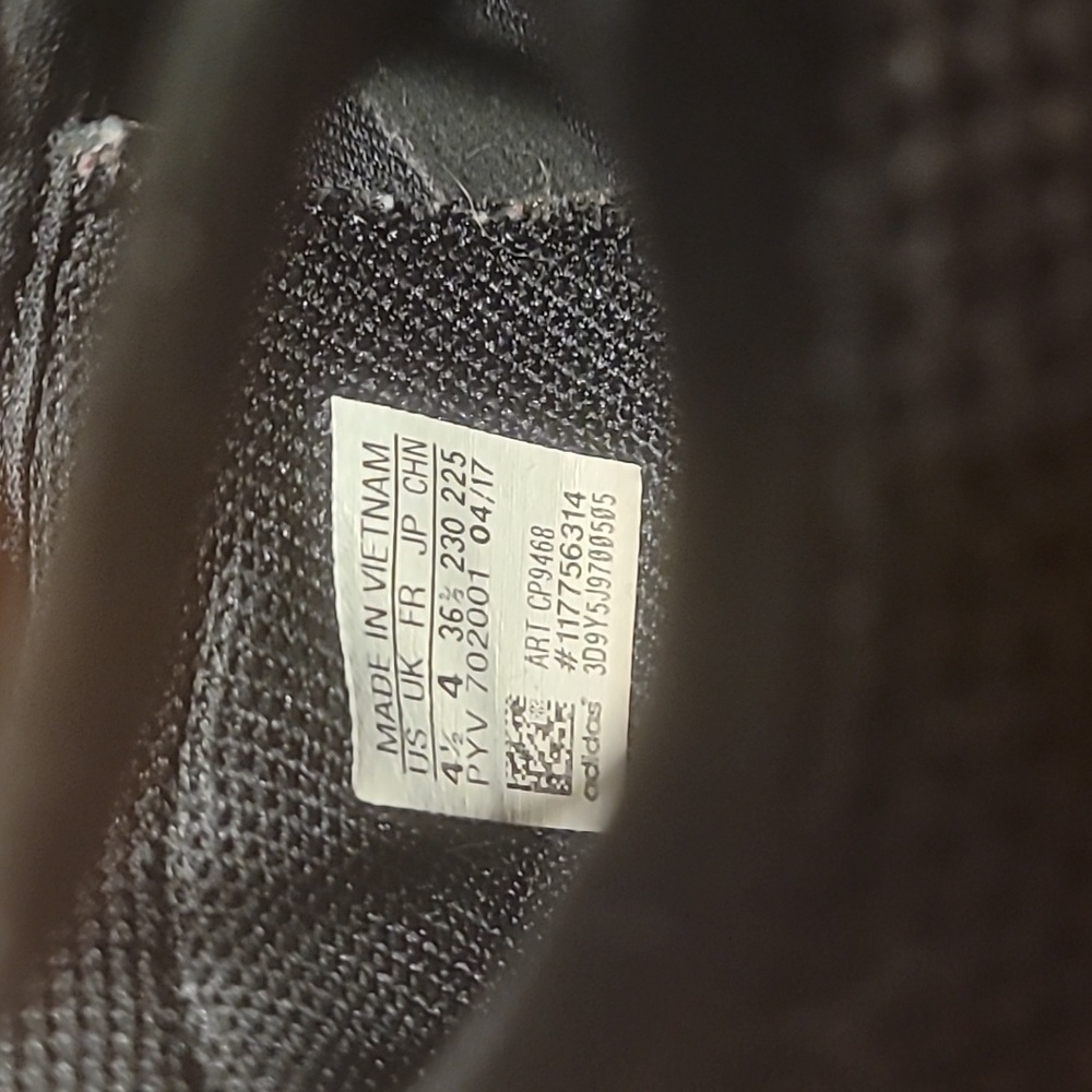 Adidas - Picture 6 of 6